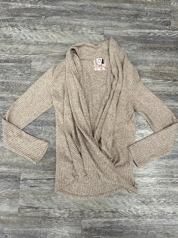 Top Long Sleeve By Akemi And Kin In Tan, Size: M