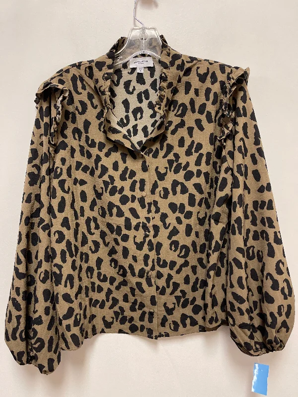 Top Long Sleeve By Clothes Mentor In Animal Print, Size: S