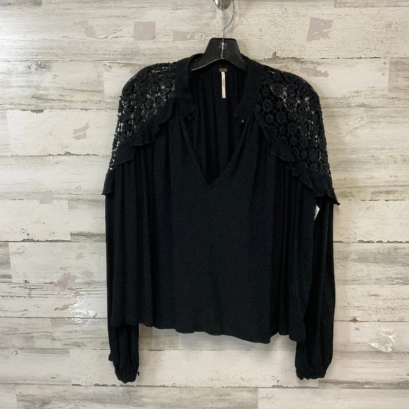 Top Long Sleeve By Free People In Black, Size: M