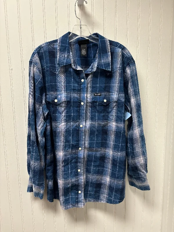 Top Long Sleeve By Wrangler In Blue, Size: L