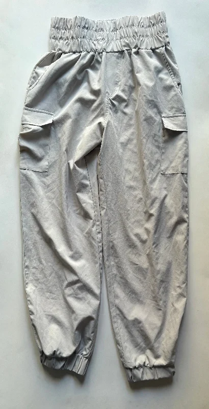 Pants Cargo & Utility By New In  In Cream, Size: 12